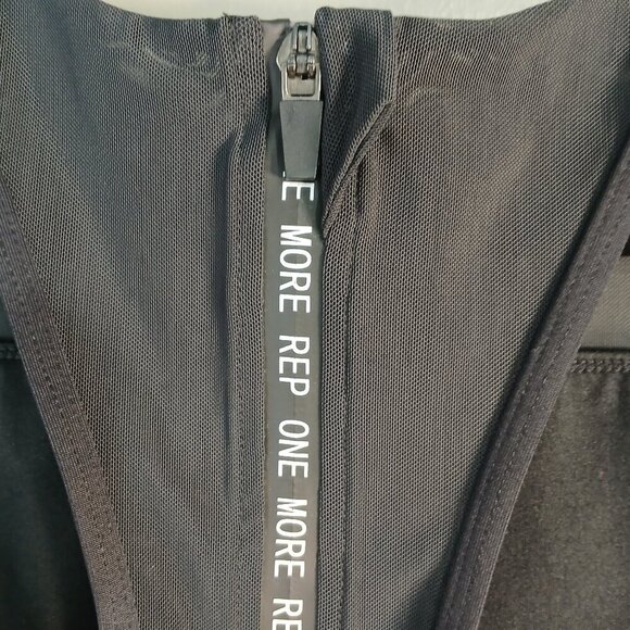 ZYLA ACTIVE ALL STAR ONE MORE REP SPORTS BRA, MESH ZIP,  BLACK SIZE MED - Picture 2 of 6